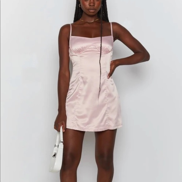 BEGINNING BOUTIQUE - Picture 7 of 7